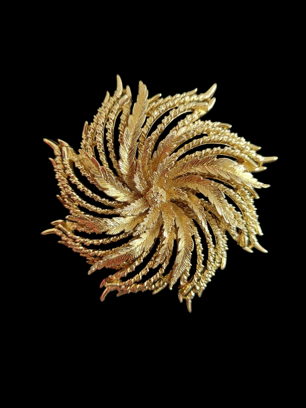 Vintage Goldtone Monet Textured Brooch